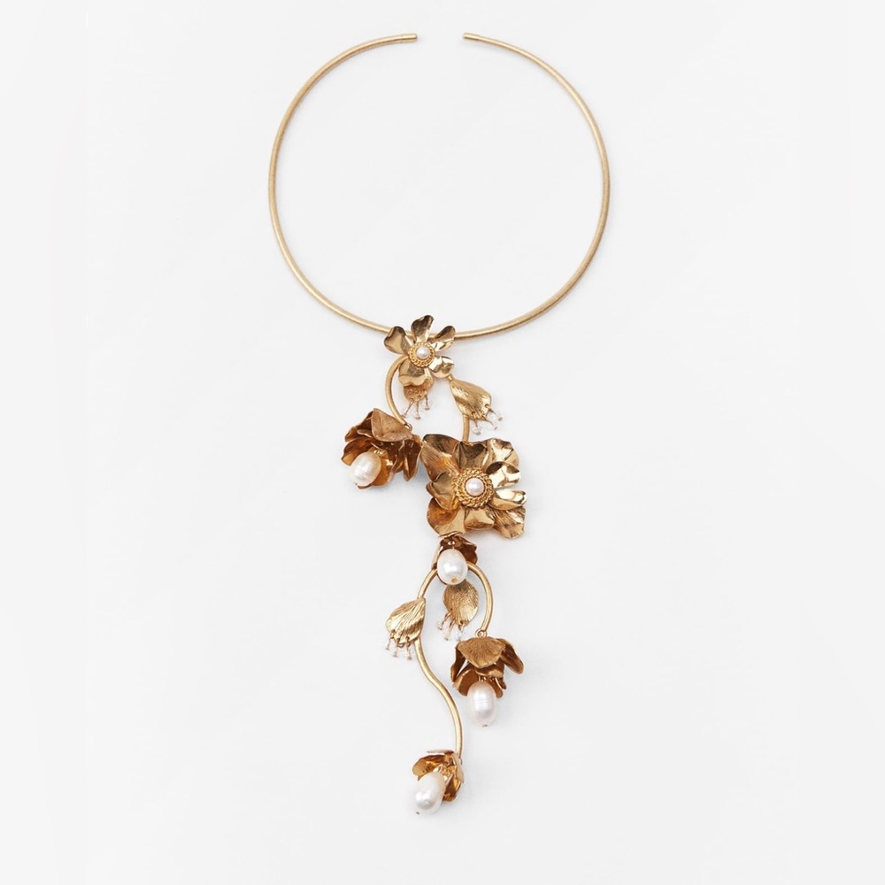 COPY - Zara Golden Pearl Flower Necklace NWT 1856/093